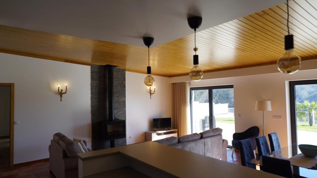 Lago Azul Villas Ferreira do Zêzere Εξωτερικό φωτογραφία