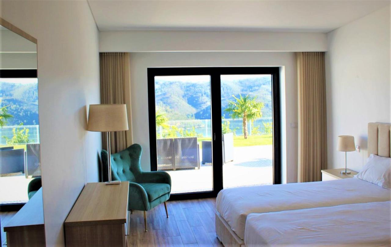 Lago Azul Villas Ferreira do Zêzere Εξωτερικό φωτογραφία